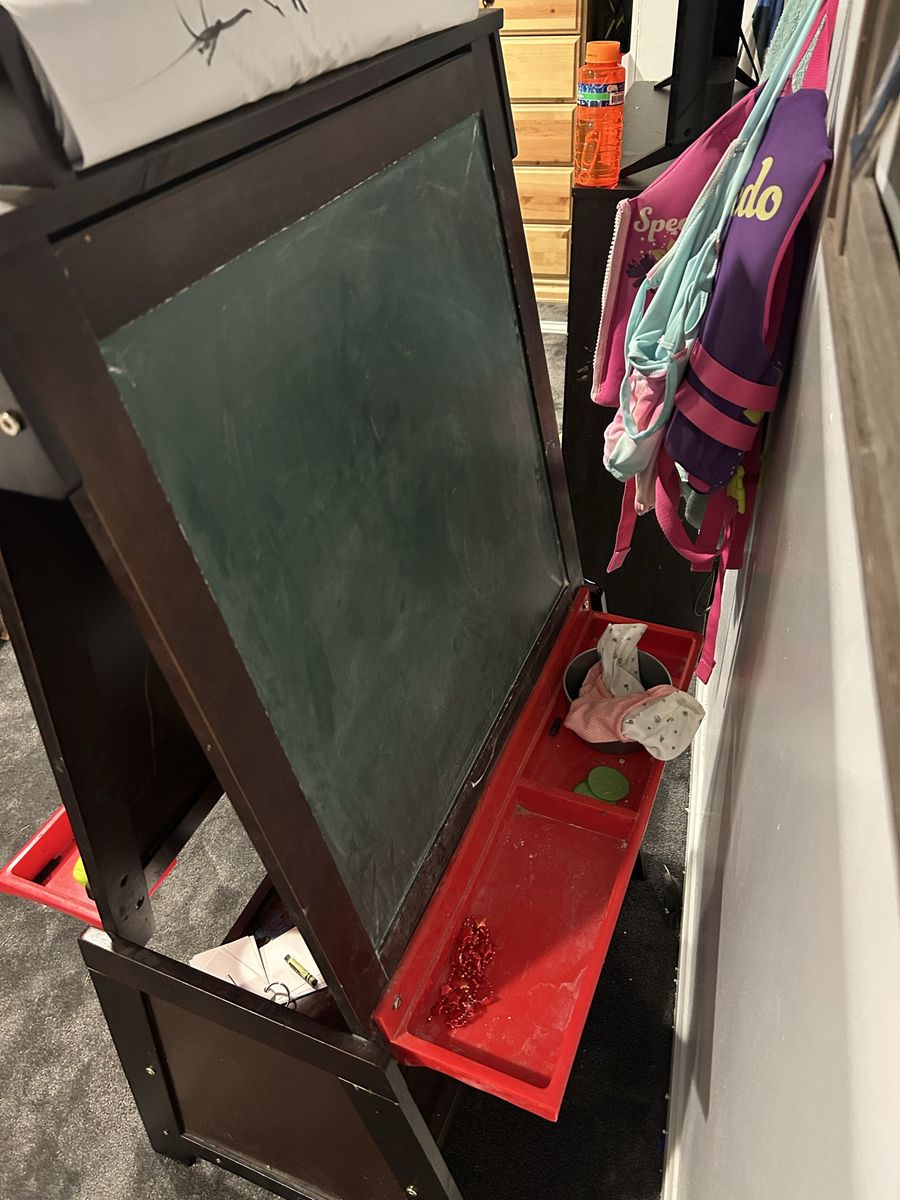 Kid's Wooden Art Easel with Chalkboard, Whiteboard, and Paper Roll