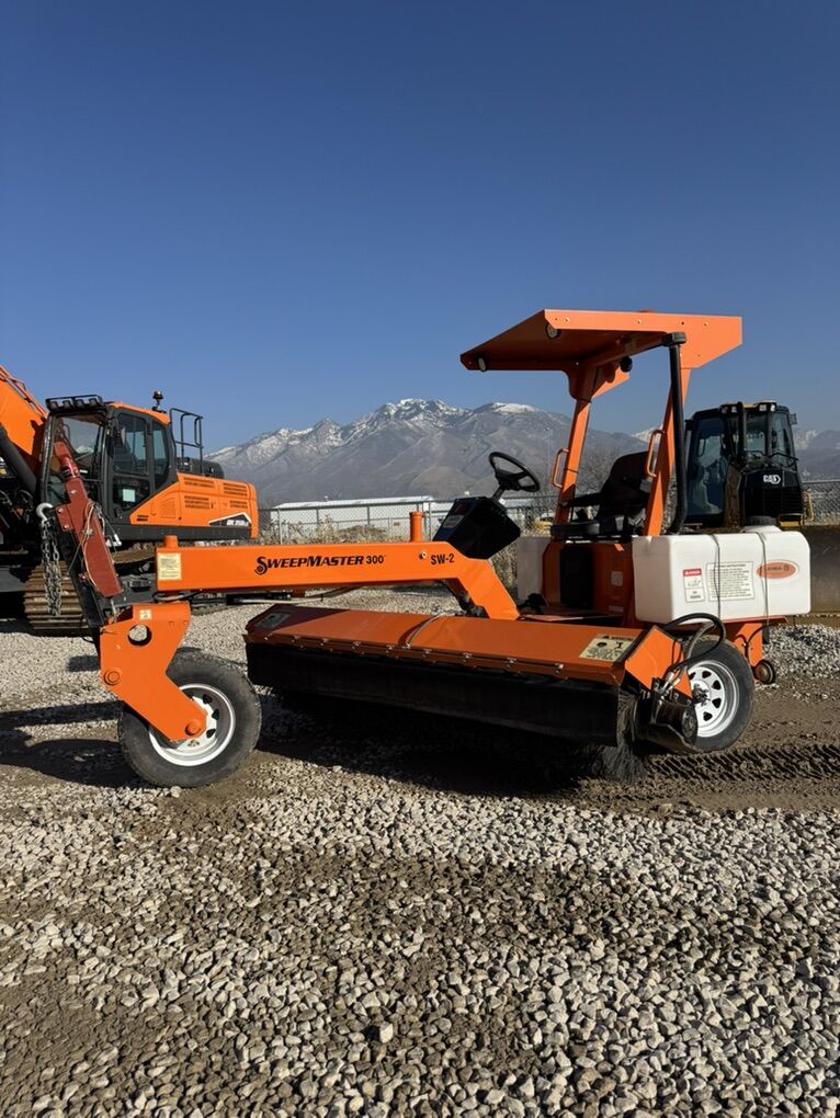 Laymor SM300 Sweeper