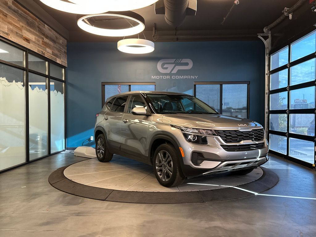 2023 Kia Seltos LX