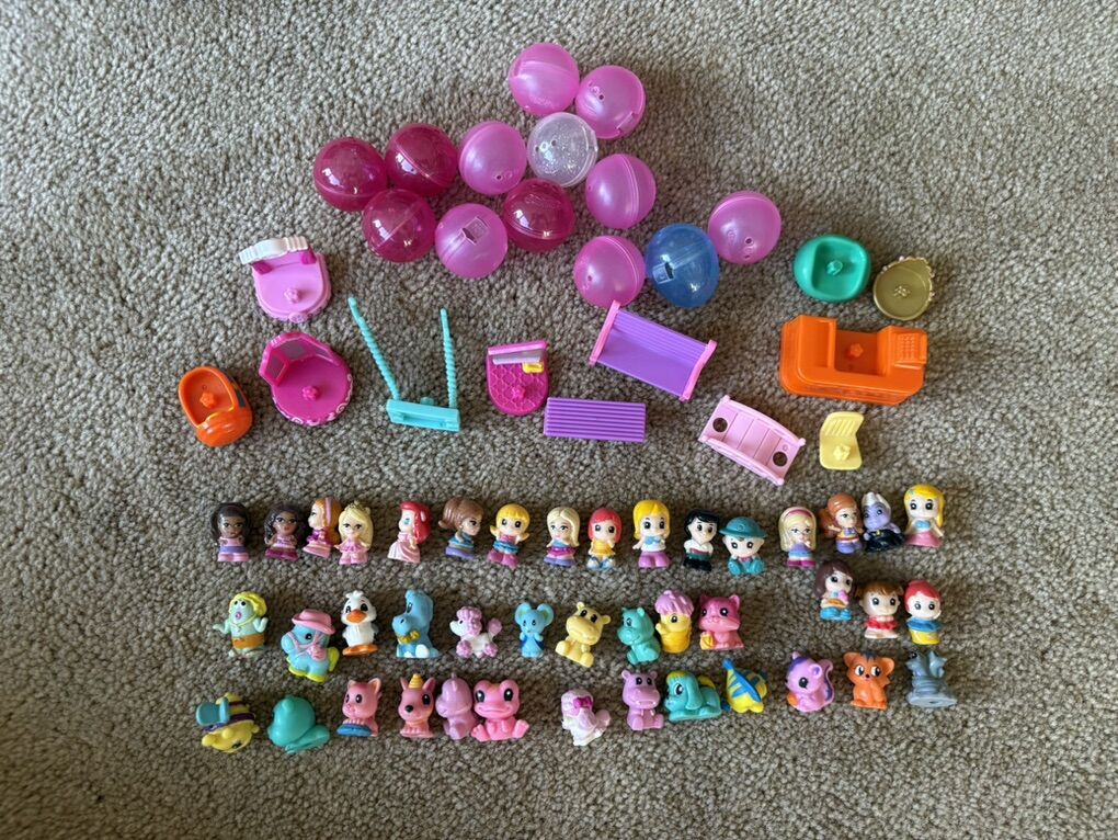 42 Disney (and other) Squinkies Toys plus Accessories