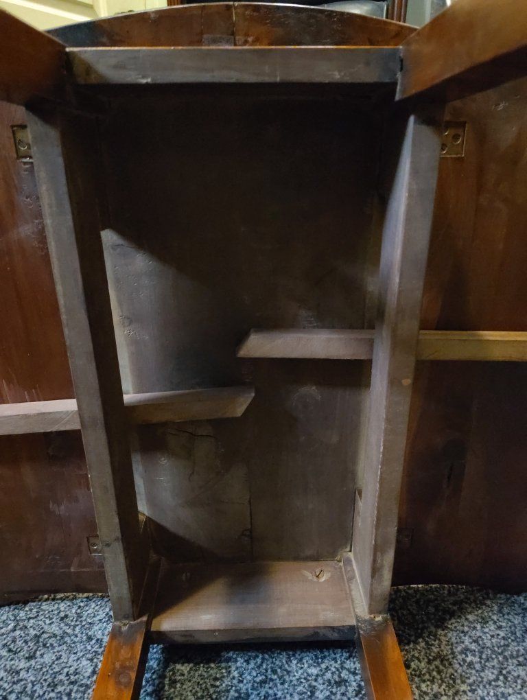 Main image 10