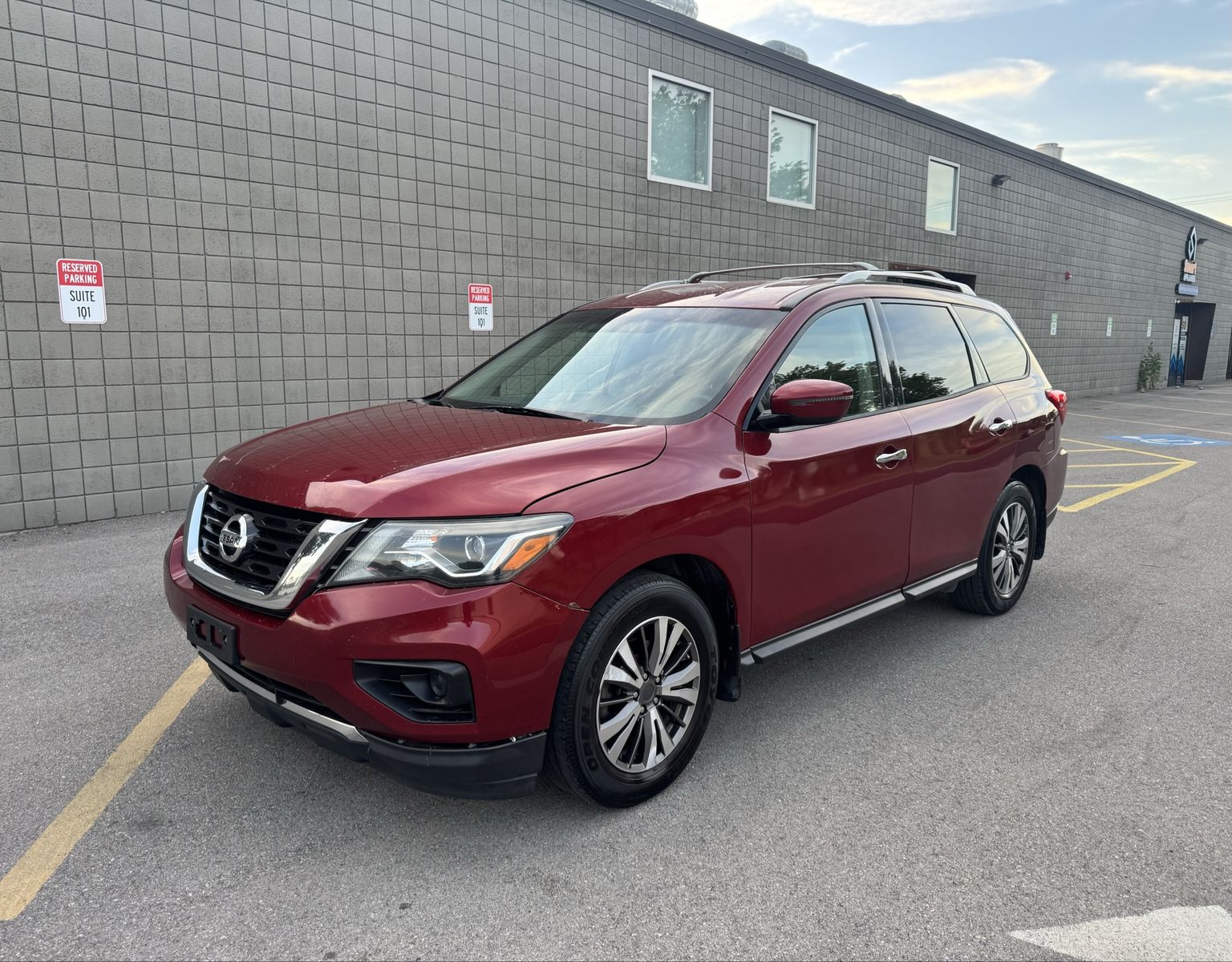 2018 Nissan Pathfinder SV