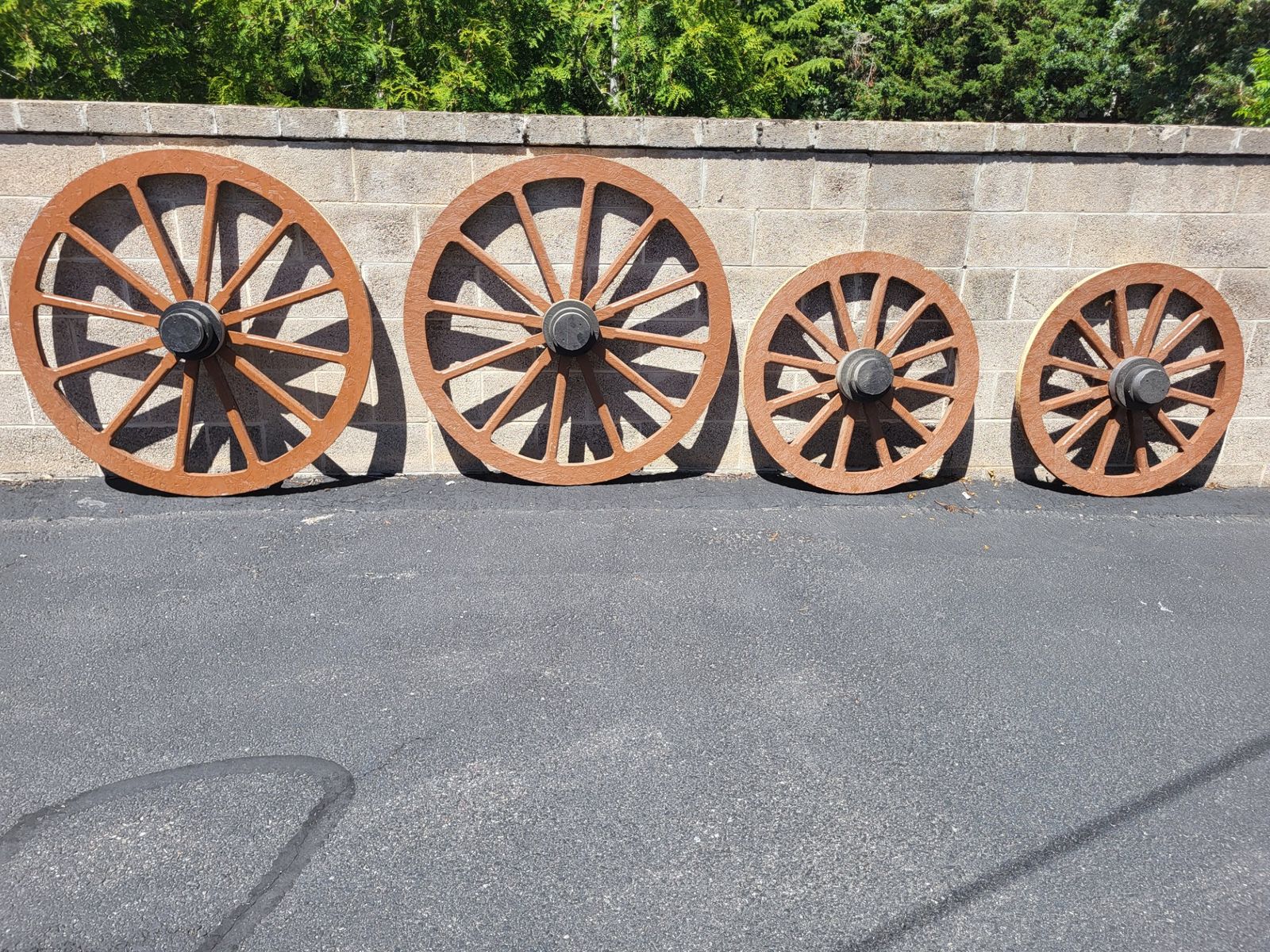 Pioneer wagon wheels (replicas)