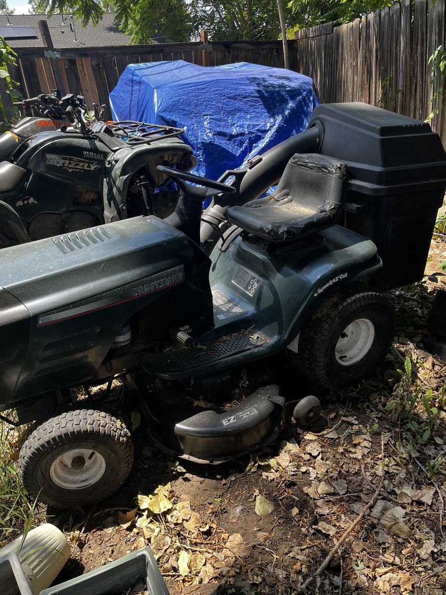 Craftsman 42" 6-Speed Riding Lawn Mower with Grass Catcher