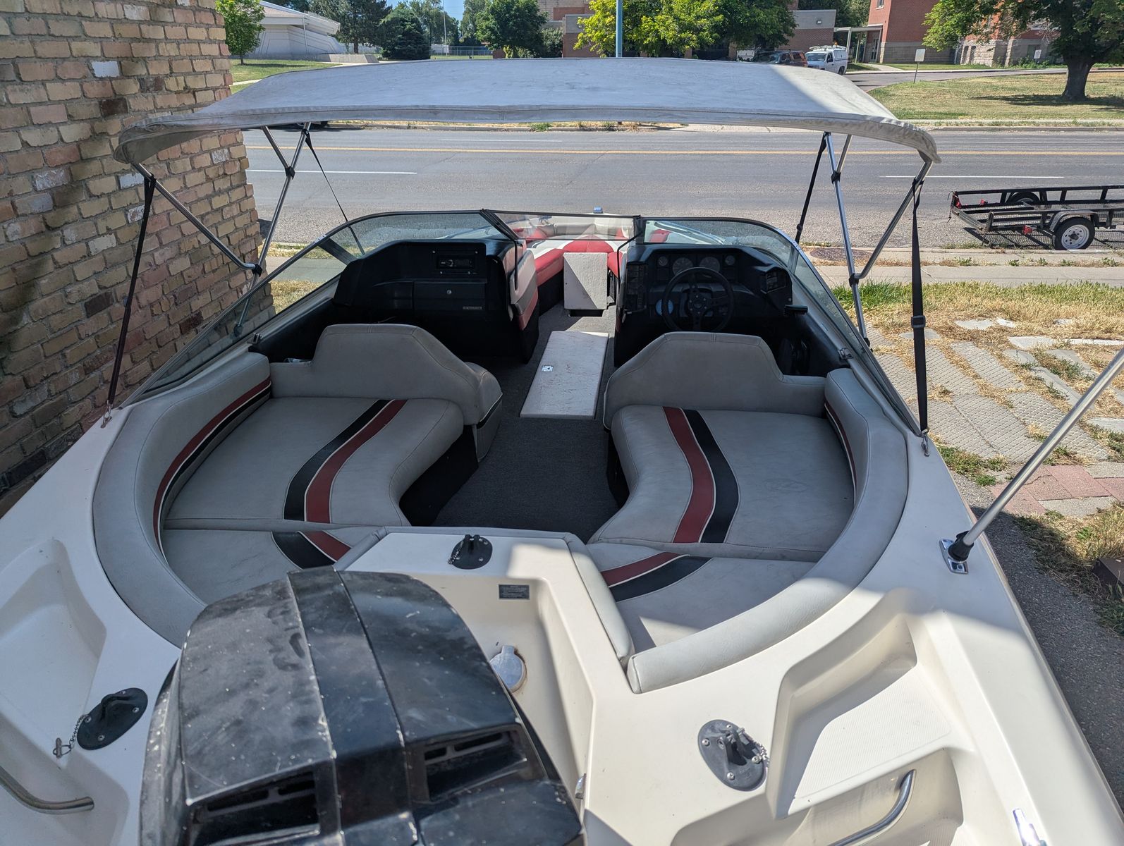 PRICE REDUCTION WAS ASKING $ 7,950 ORIGINALLY. 20 FEET ARRIVA HR2 MERCURY 150 HP HIGH PERFORMANCE POWER HOUSE