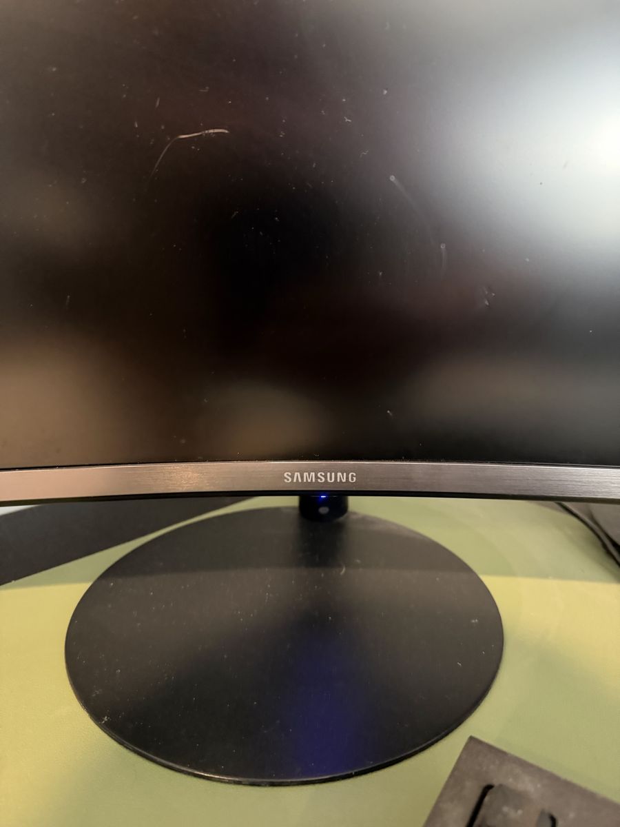 Samsung C27T550FDNXZA (T55 Series) 27" Curved Full HD Monitor