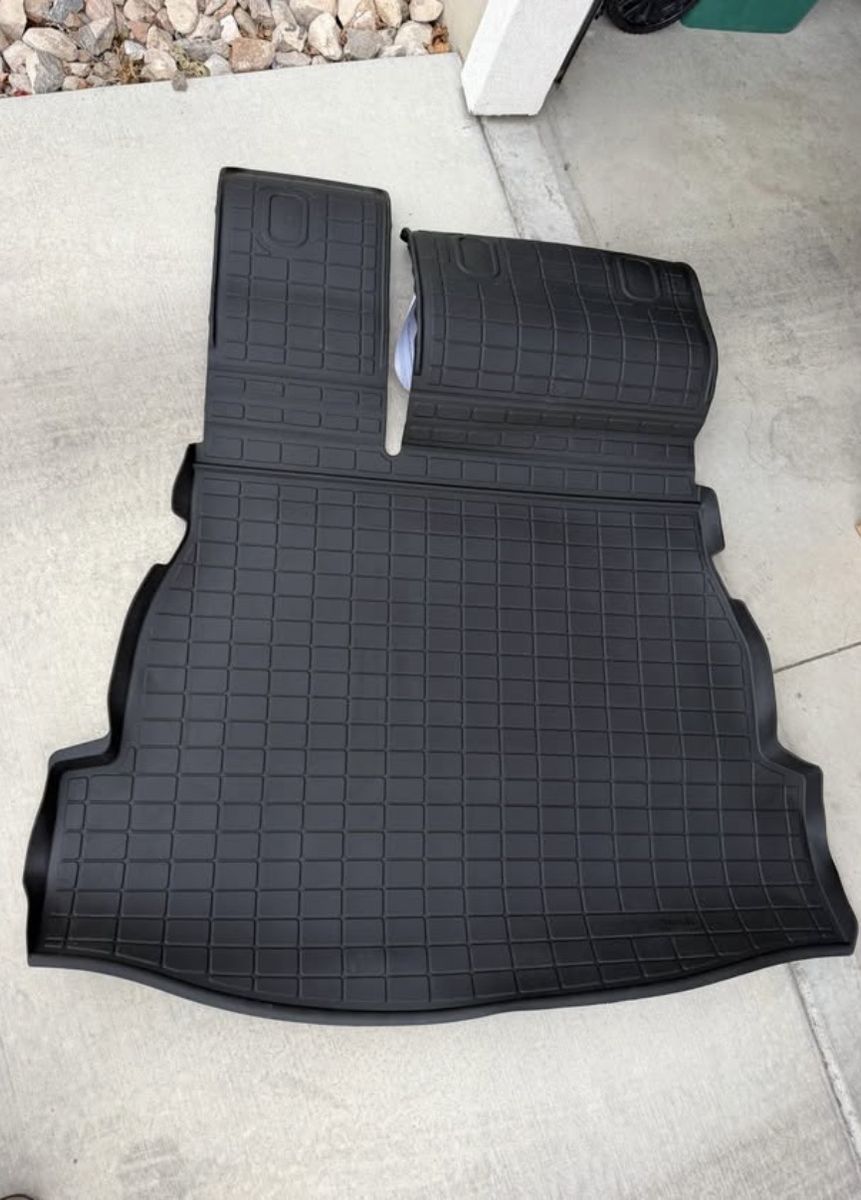 WeatherTech SeatBack Cargo Liner - 2023/24/25 Toyota RAV4
