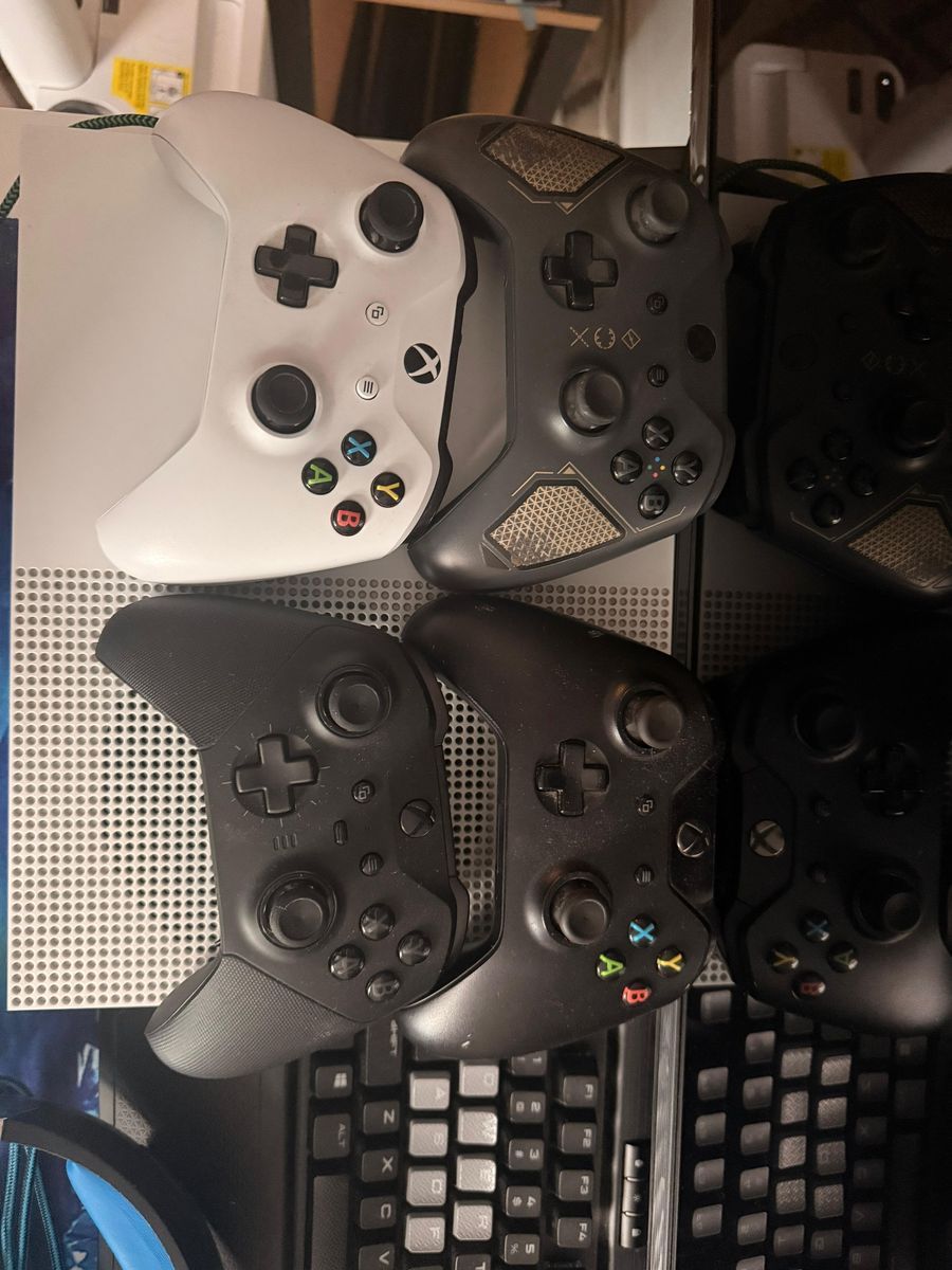 Xbox Controllers