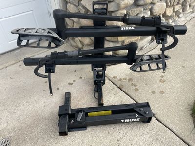 Thule 2-bike rack & access swing away adapter