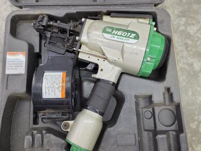 MAX H601Z ZN Nailer Pneumatic Coil Nail Gun with Case