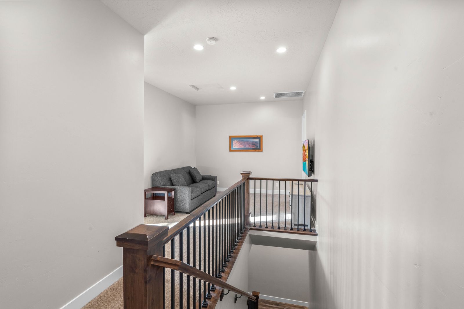 Main image 15