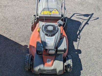 Husqvarna Gas Lawn Mower – Includes Bag & Mulch Plug – Works Great!