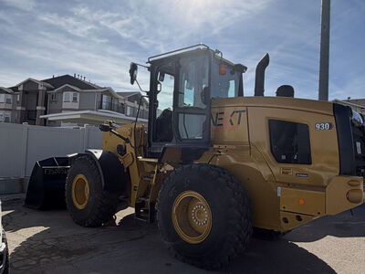 Cat 930M Wheel Loader Rental – Mid to Large 4wd Front End Loader - Forks available