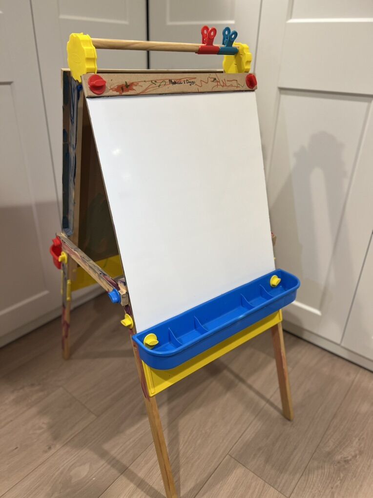 Melissa & Doug Deluxe Art Easel