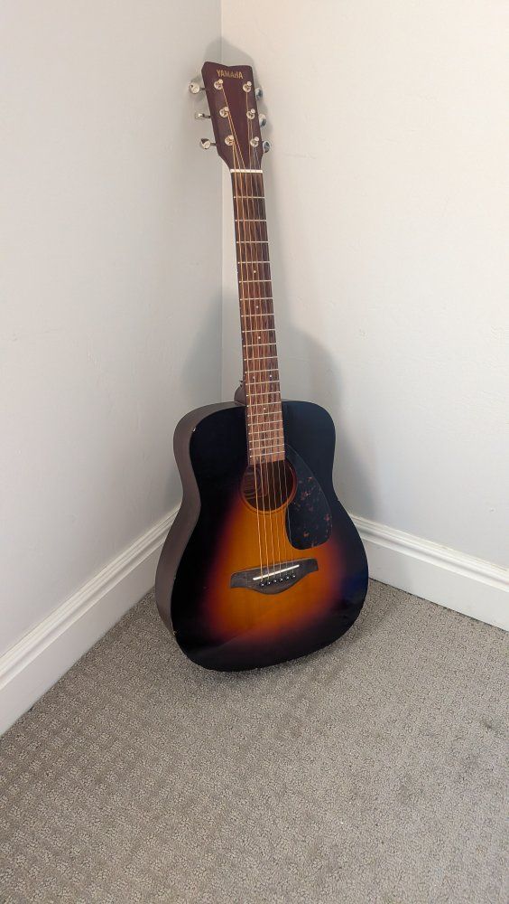 Yamaha Fg junior guitar 3/4
