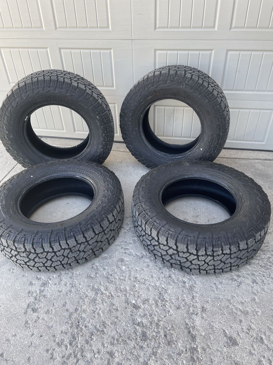 275/70/R18 Falken Wildpeak AT4W