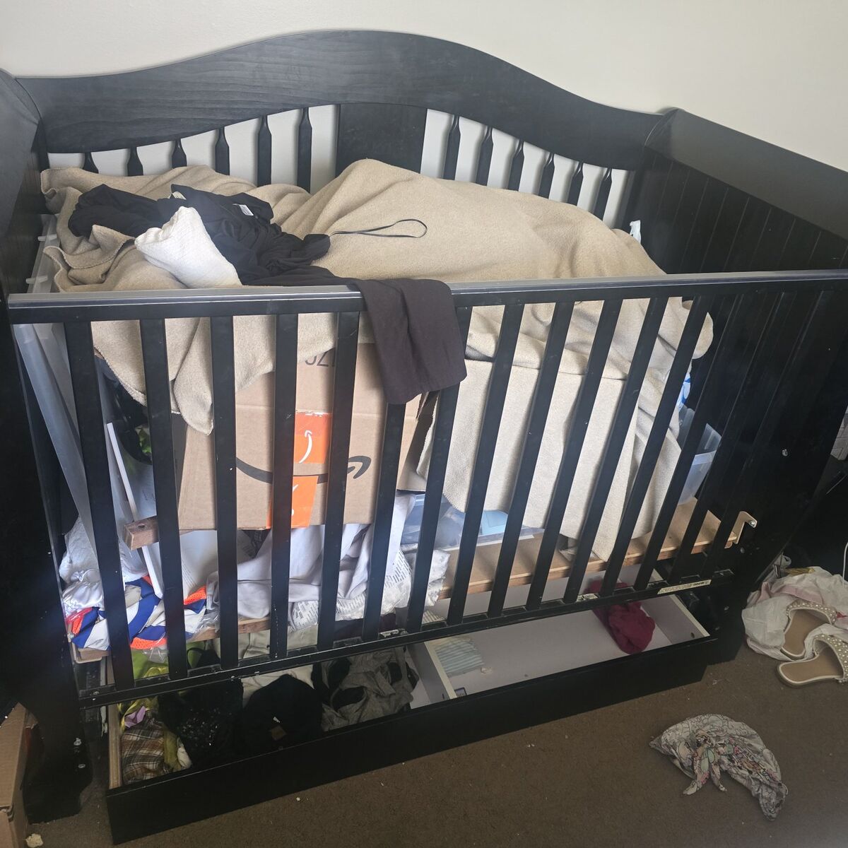 SOLID BABY CRIB IN GOOD CONDITION
