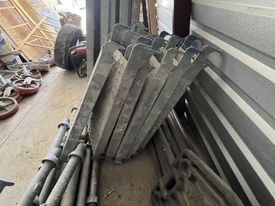 Scaffolding full system w/Large Casters