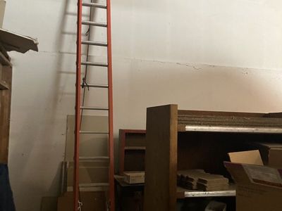 28 ft Extension Ladder - High Reach