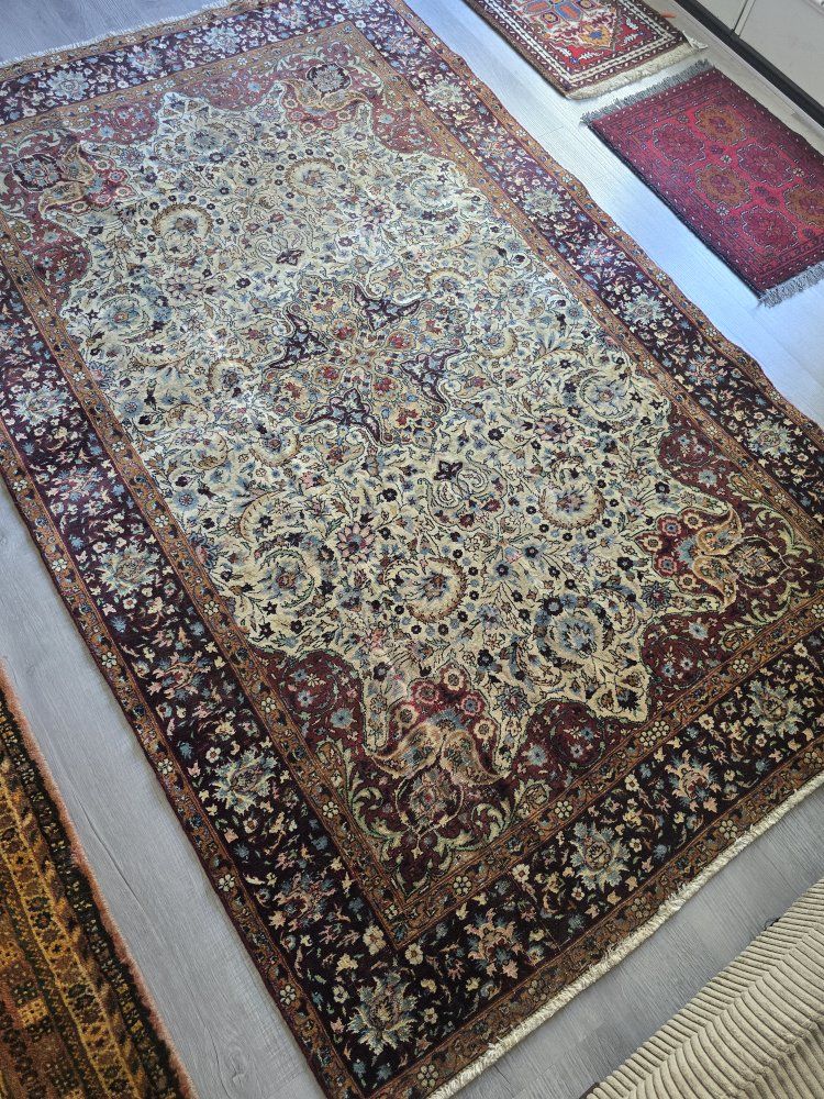 Main image 2