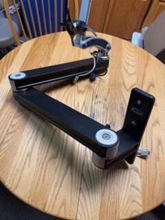 ICW 5220 Double Arm Wall Mount For LCD computer screen