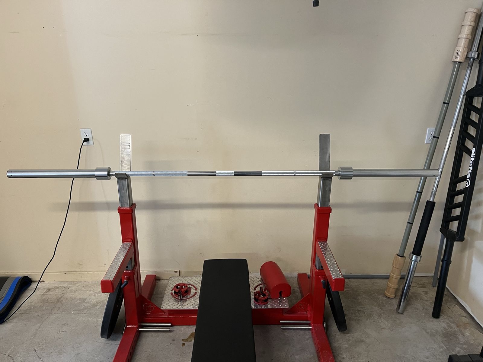 Texas barbell bench bar