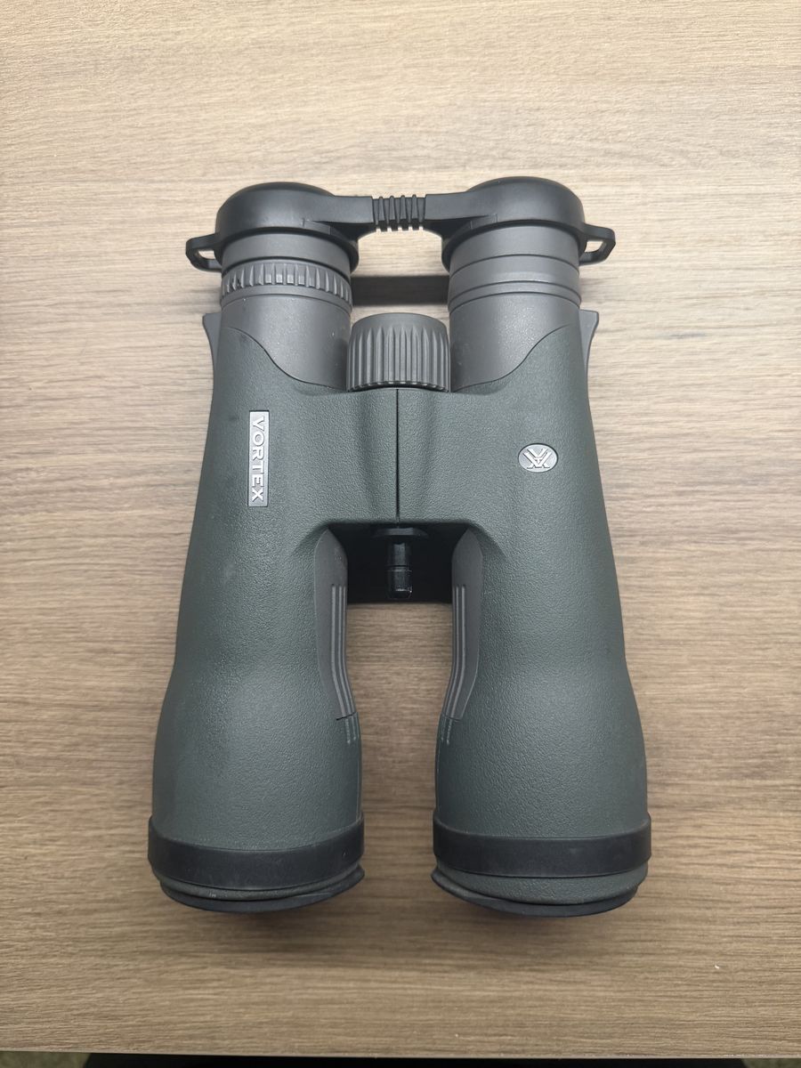 Vortex Razor UHD 18x56 Binoculars – Excellent Condition –