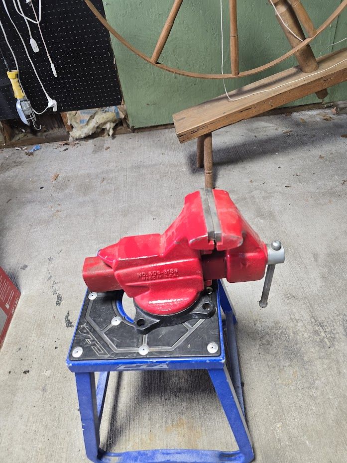 Craftsman bench vise