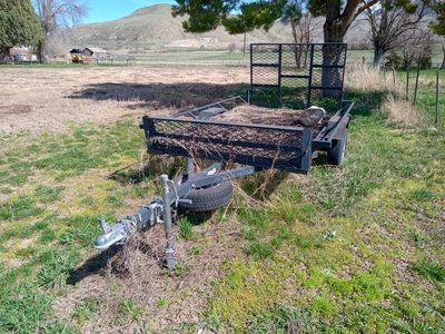 5x10 trailer w/ramps