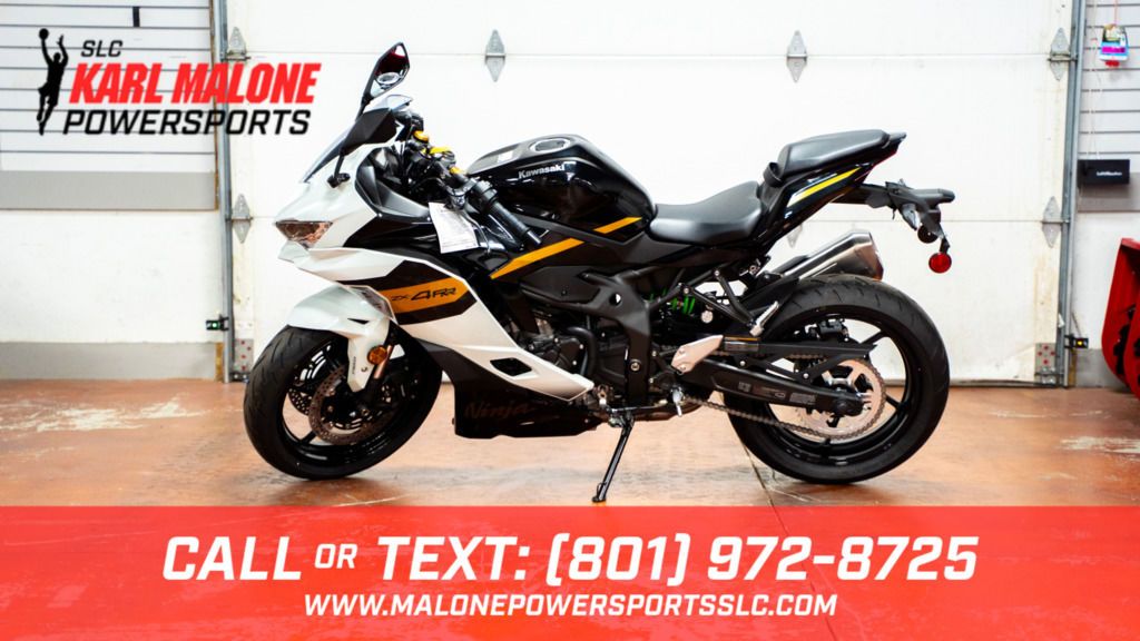2026 Kawasaki NINJA ZX-4RR ABS Pearl Robotic White