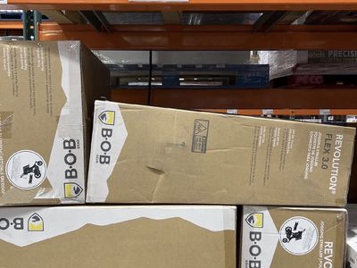 B.O.B. Gear Revolution Flex 3.0 Jogging Stroller Bundle - New in Box