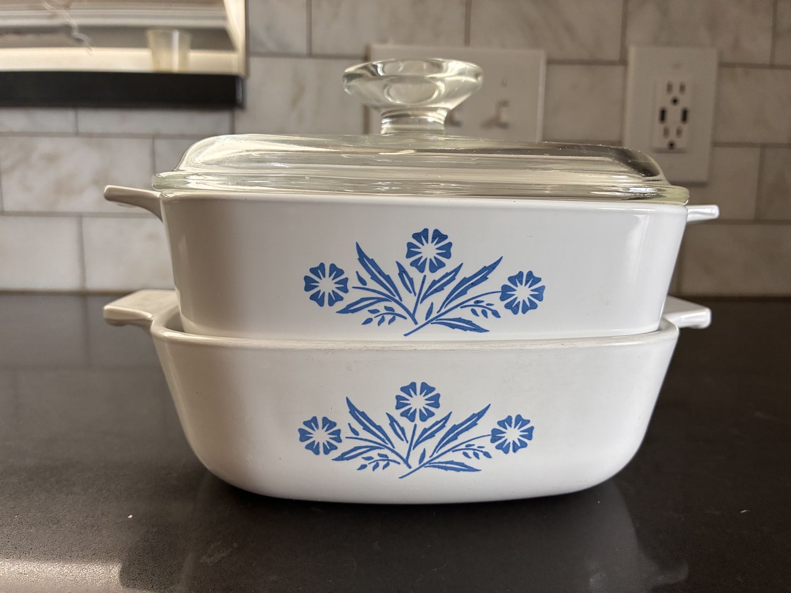 CorningWare Casserole Dishes with Lid