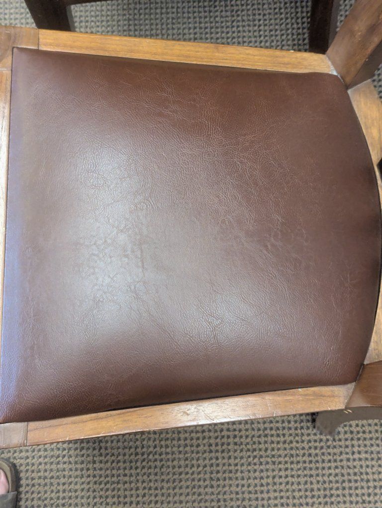 Main image 4