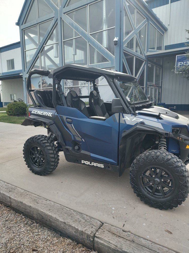 Polaris general rear seat