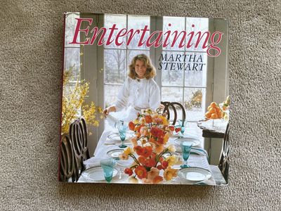 Vintage 1982 Martha Stewart Entertaining (hardcover)