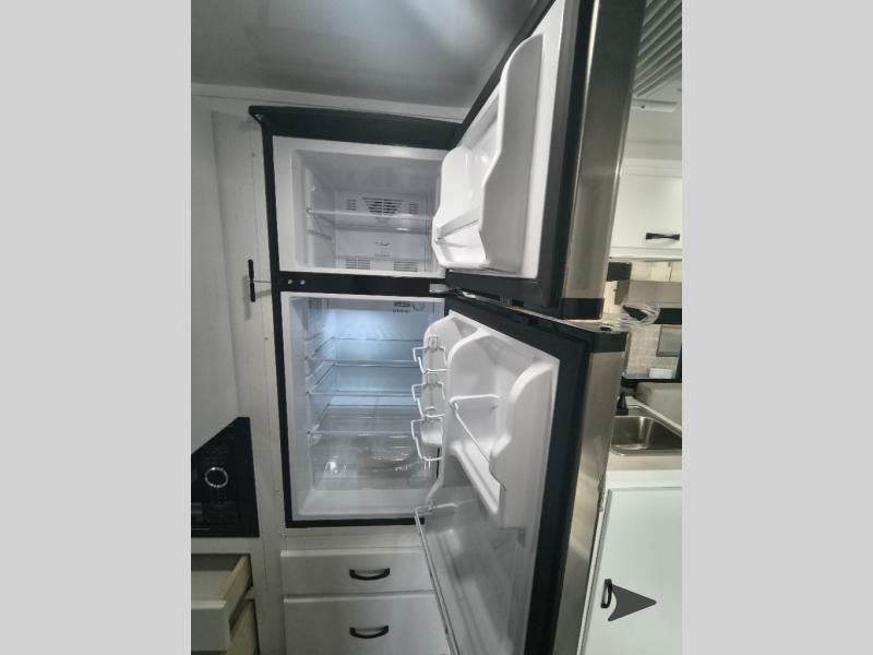 Main image 12