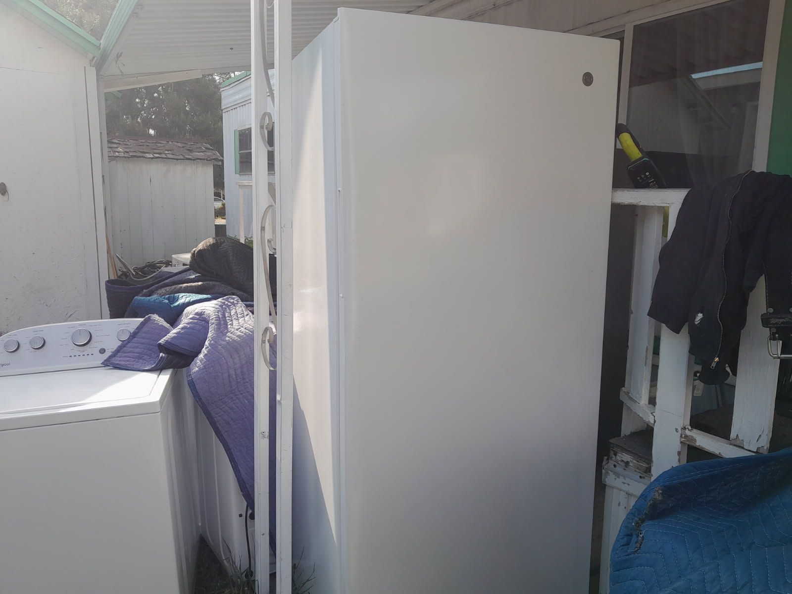 Like New Full Size GE Upright Freezer