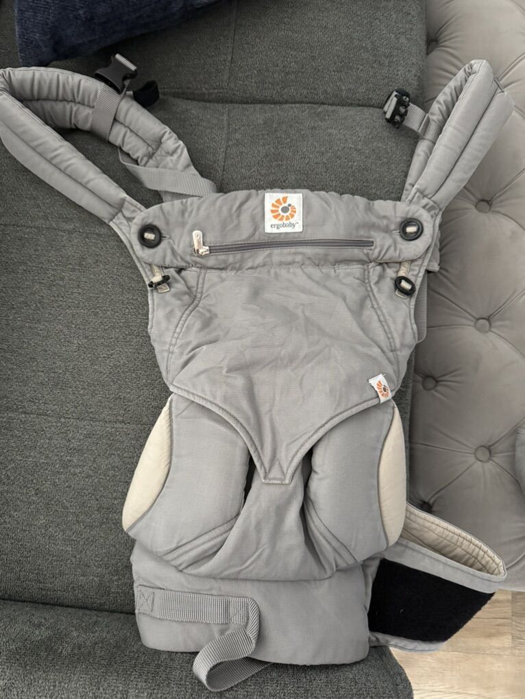 Ergobaby Deluxe Carrier