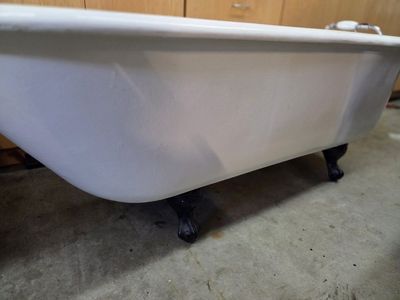 Claw Tub