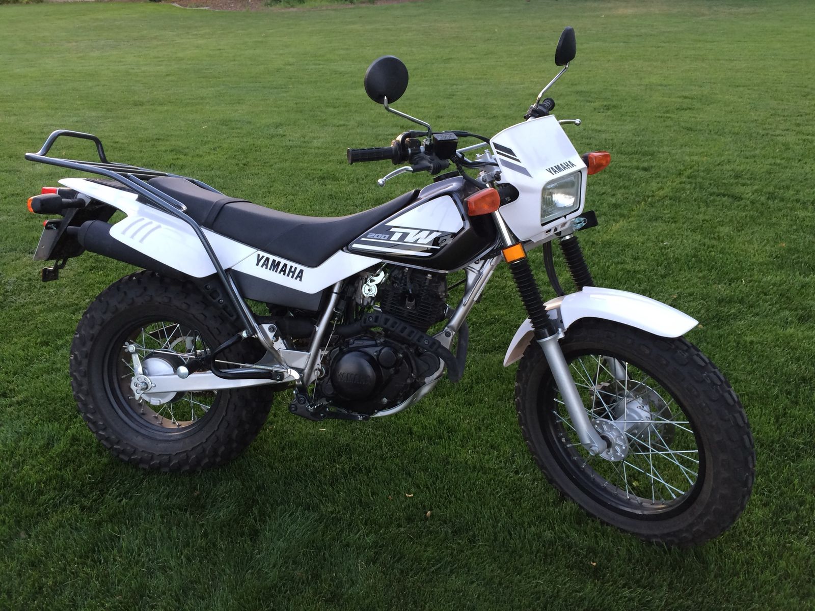 2015 Yamaha TW200, 864 miles 