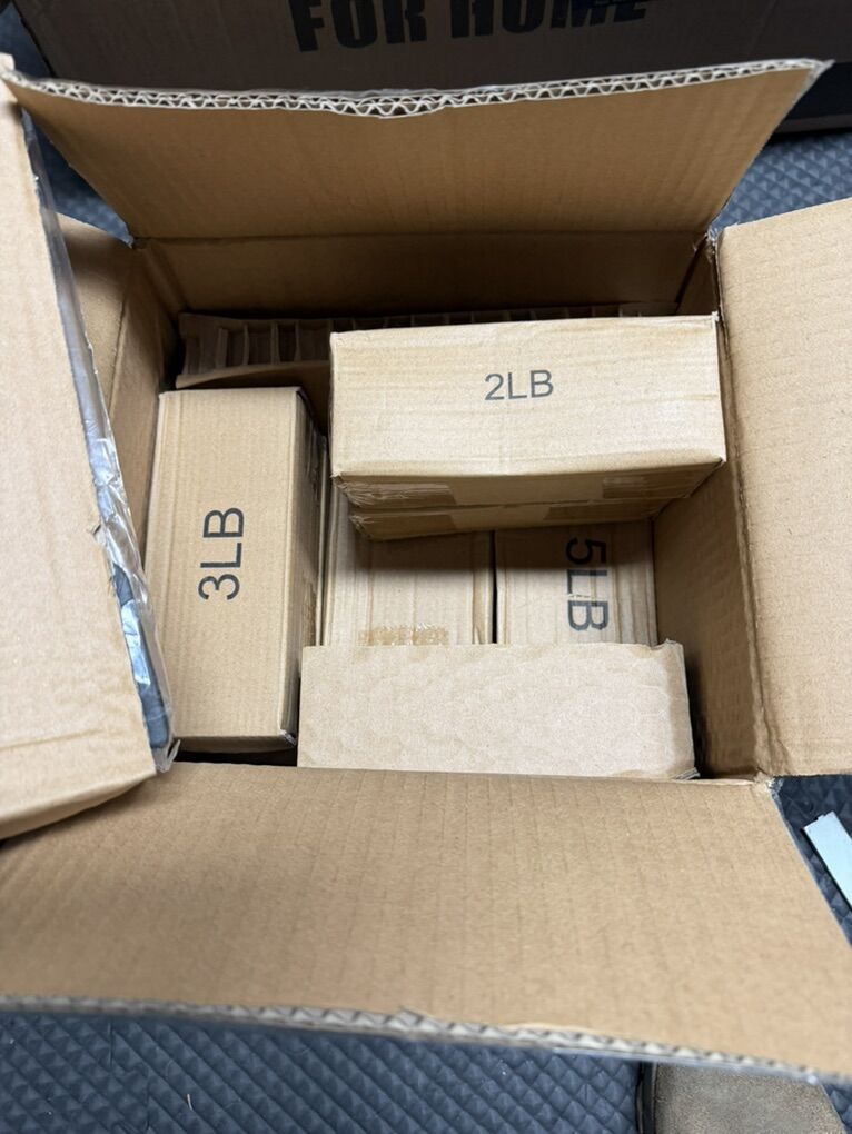 Amazon Basics 20 Lb Dumbbell Set W/ Rack -New