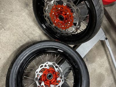 KKE 17” Supermoto Wheel Set for KTM 350 – Like New
