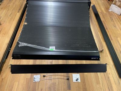 Retrax One XR Tonneau Bed Cover 2017-2025 Ford F250 & F350 Short Bed F-250 F-350 Super Duty SuperDuty 6.7L 6.7 Retrax T-60383