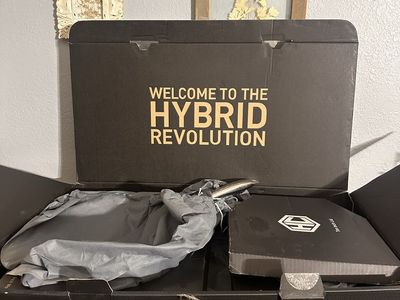 Hexclad Seven Piece Cookware Set - Gently Used