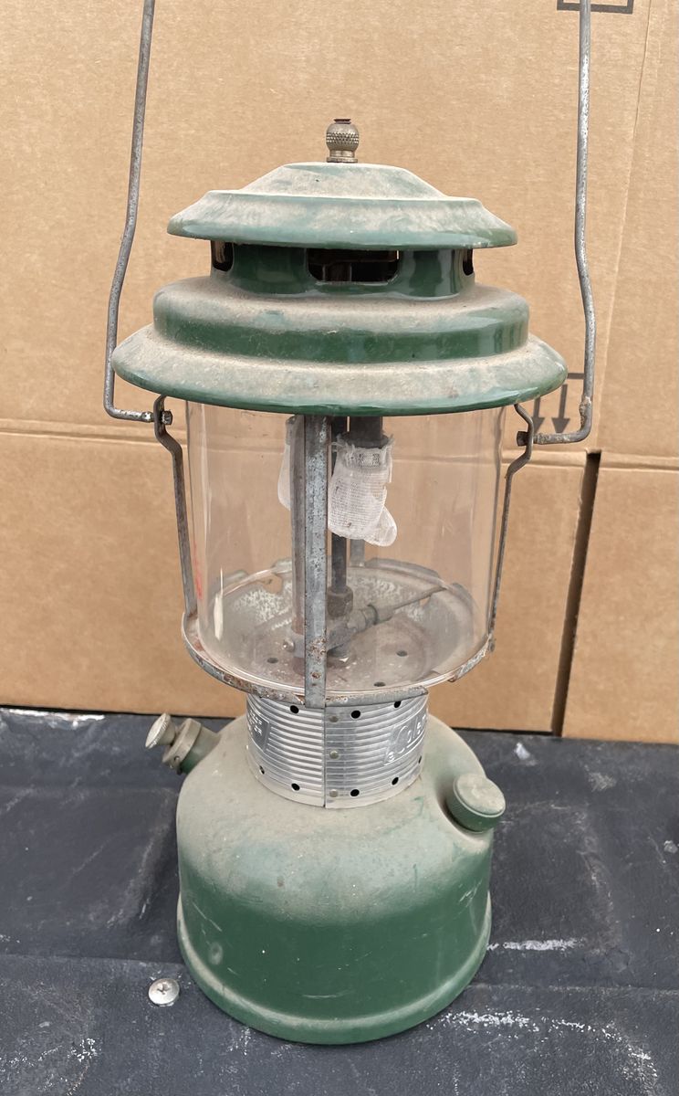Vintage Coleman Double Mantel Lantern