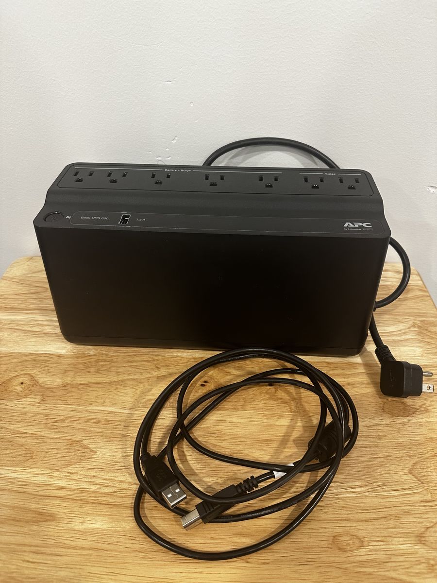 APC Battery Backup UPS (Back-UPS 600) – Like New