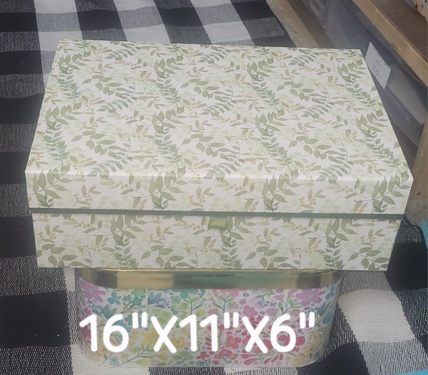 Leaf Pattern Decorative Storage Box