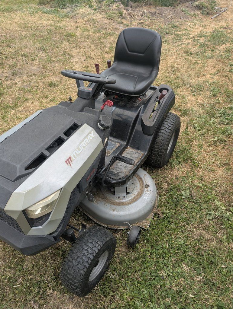 murray riding lawn mower