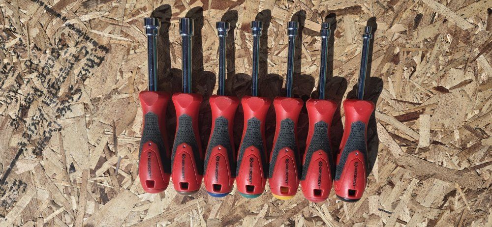CRESCENT - T Handle Nut Driver Set  SAE and Metric