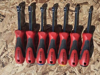 CRESCENT - T Handle Nut Driver Set SAE and Metric